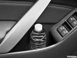 Cup holder prop (tertiary) photo